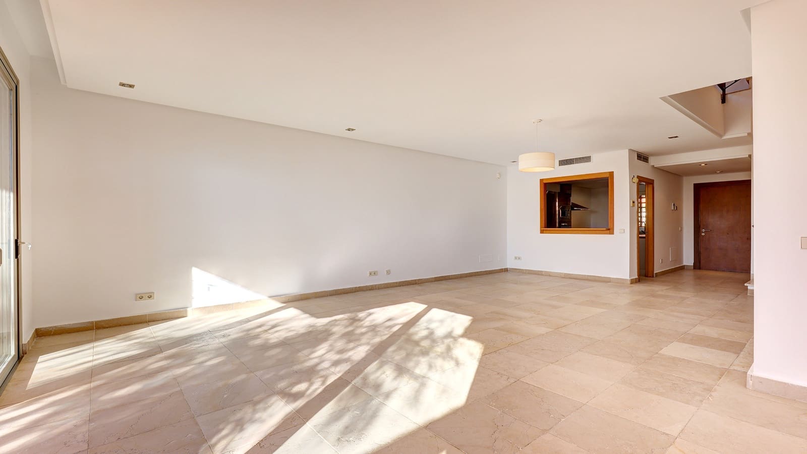2 bedroom Townhouse for sale in Manilva with pool garage - € 400,000 (Ref: 9470304)