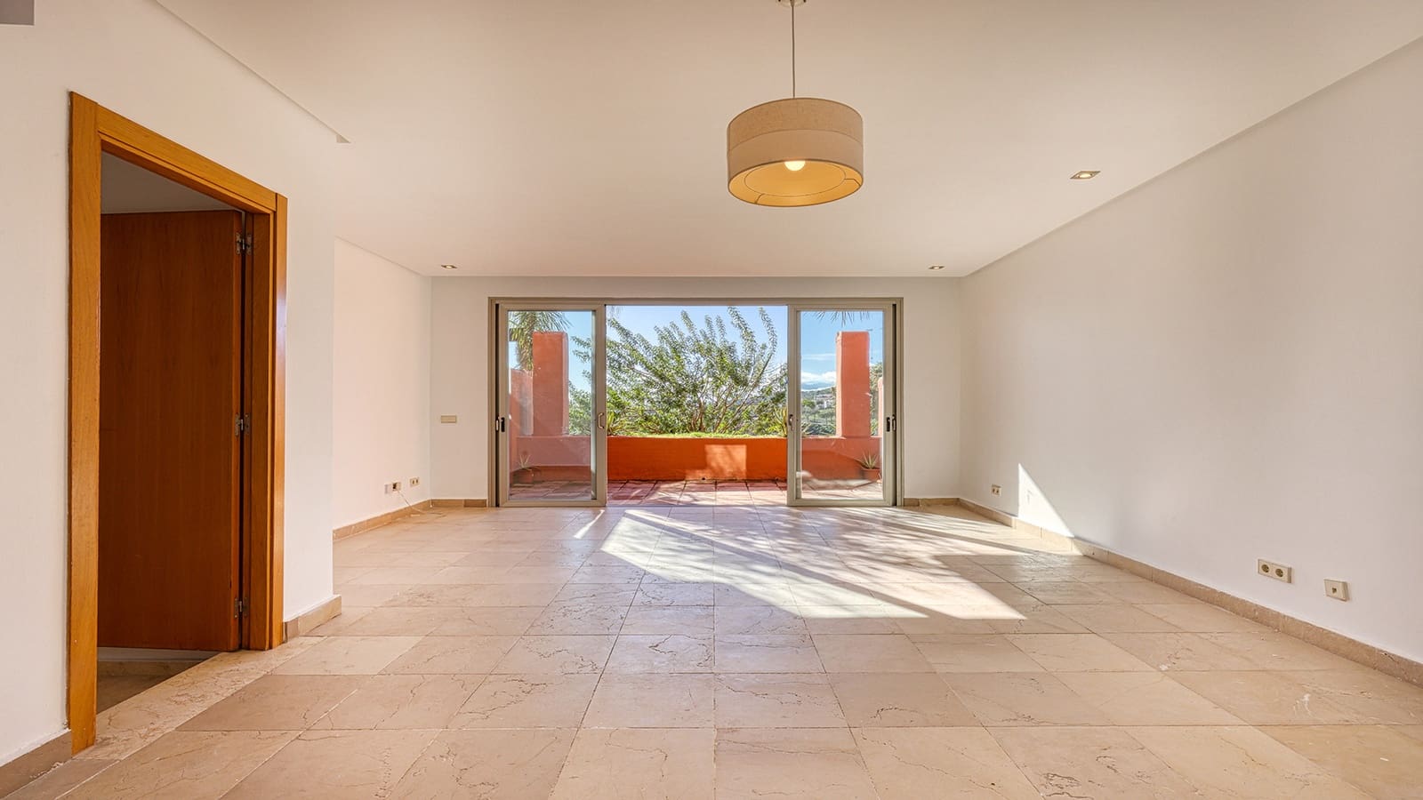 2 bedroom Townhouse for sale in Manilva with pool garage - € 400,000 (Ref: 9470304)
