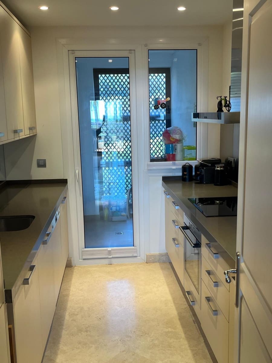 2 makuuhuone Huoneisto myytävänä paikassa Casares mukana uima-altaan 
autotalli - 399 000 € (Ref: 9474740)