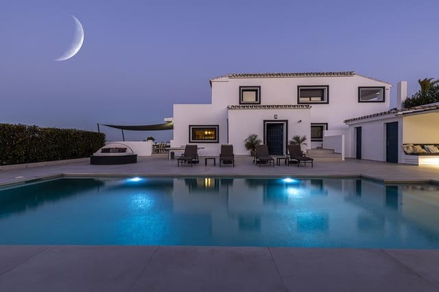 4 quarto Quinta/Casa Rural para venda em Casares com piscina garagem - 2 250 000 € (Ref: 9535762)