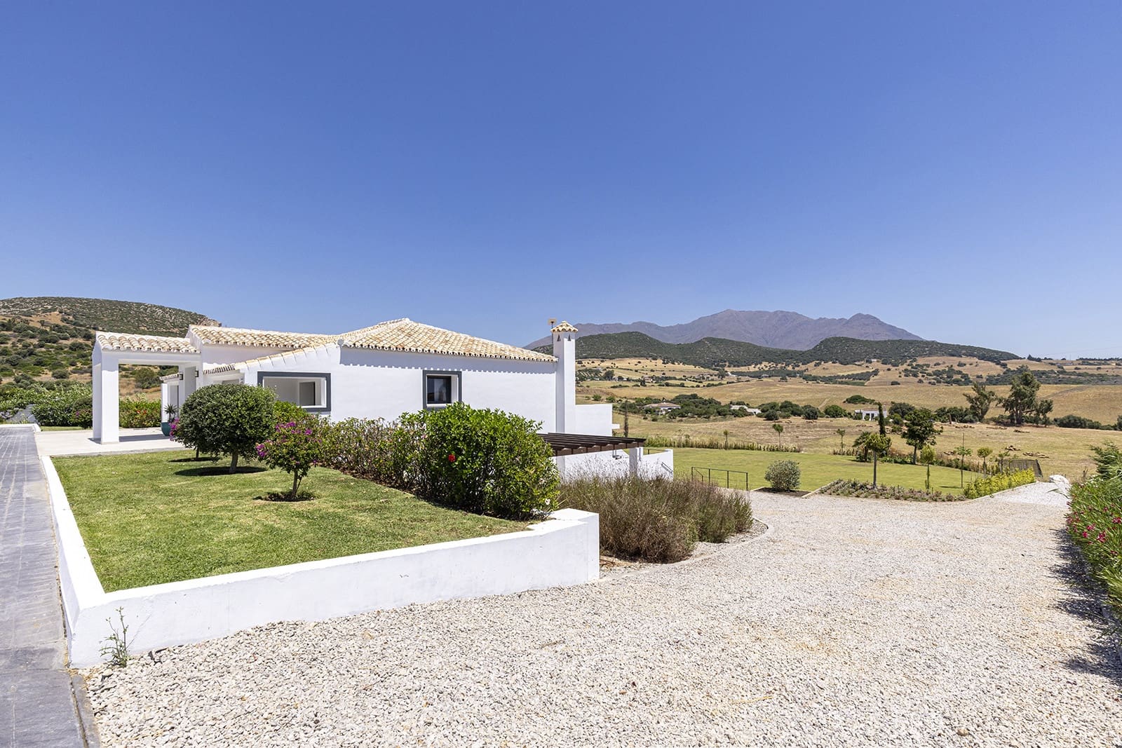 4 quarto Quinta/Casa Rural para venda em Casares com piscina garagem - 2 250 000 € (Ref: 9535762)