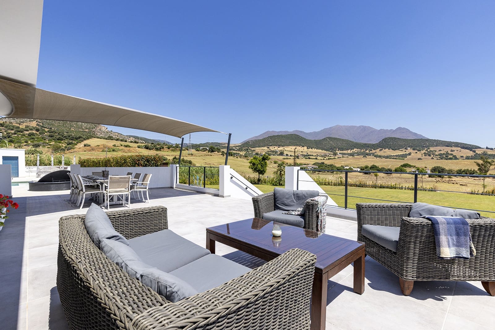 4 bedroom Finca/Country House for sale in Casares with pool garage - € 2,250,000 (Ref: 9535762)