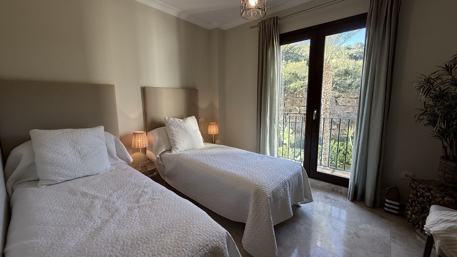 2 quarto Apartamento para venda em Casares com piscina garagem - 399 000 € (Ref: 9535763)