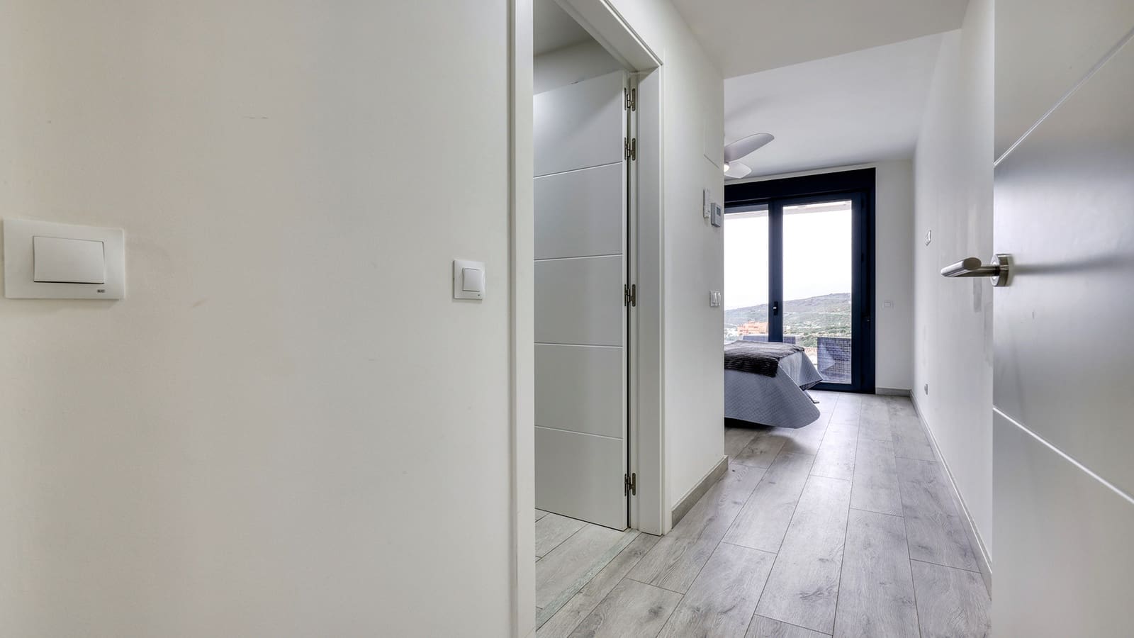 3 soveværelse Byhus til salg i Manilva med swimmingpool garage - € 699.000 (Ref: 9547859)