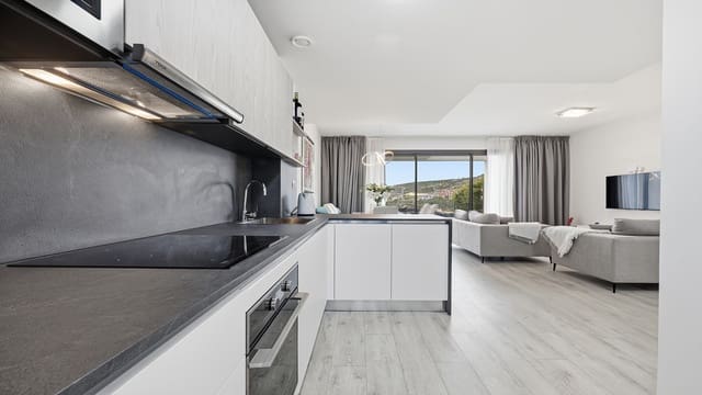 3 sovrum Hus till salu i Manilva med pool garage - 699 000 € (Ref: 9547859)