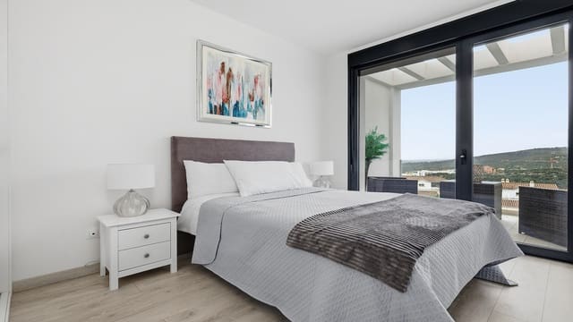 3 sovrum Hus till salu i Manilva med pool garage - 699 000 € (Ref: 9547859)
