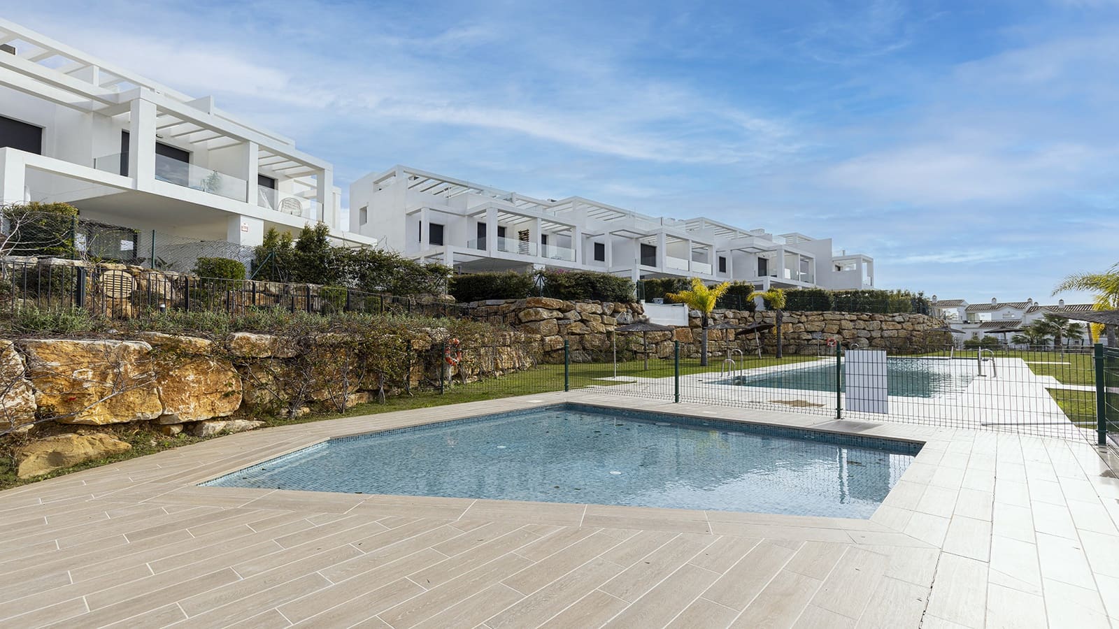 3 bedroom Townhouse for sale in Manilva with pool garage - € 699,000 (Ref: 9547859)