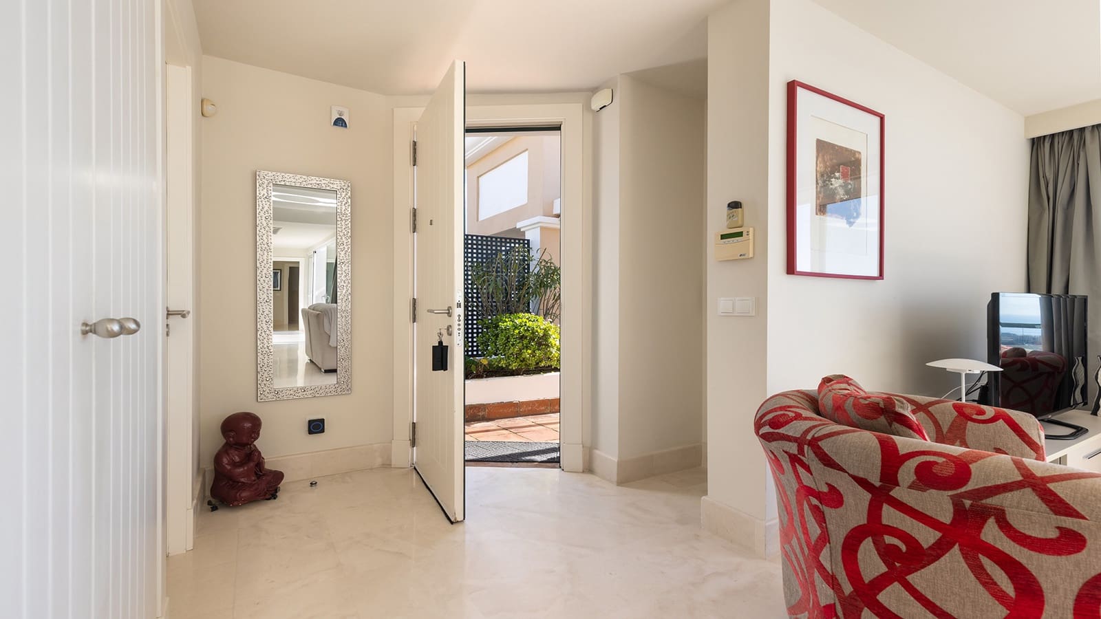 3 bedroom Penthouse for sale in Casares with pool garage - € 650,000 (Ref: 9674027)