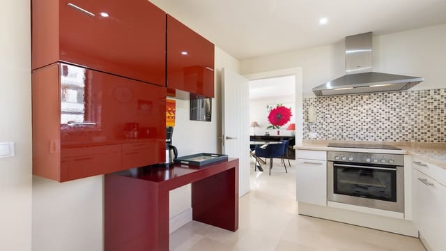 3 chambre Penthouse à vendre à Casares avec piscine garage - 650 000 € (Ref: 9674027)