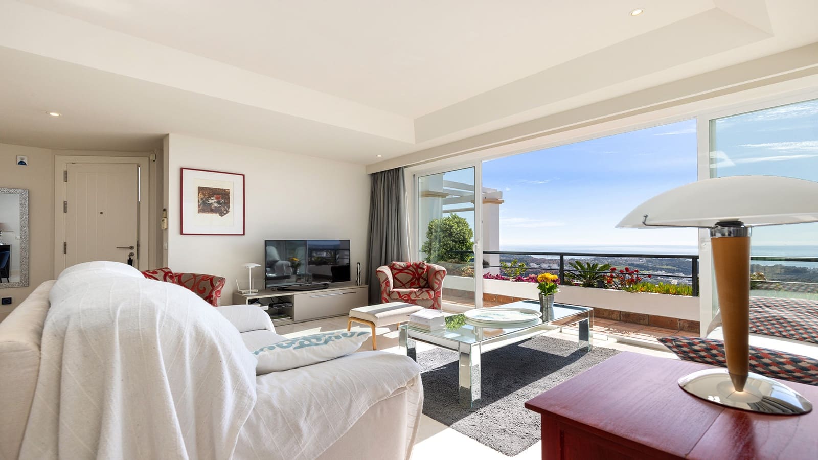3 bedroom Penthouse for sale in Casares with pool garage - € 650,000 (Ref: 9674027)