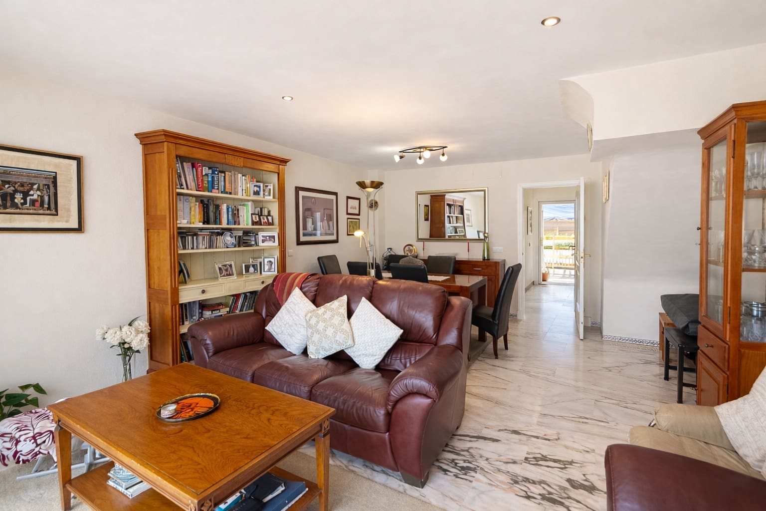 4 soveværelse Byhus til salg i Manilva med swimmingpool garage - € 450.000 (Ref: 9698723)