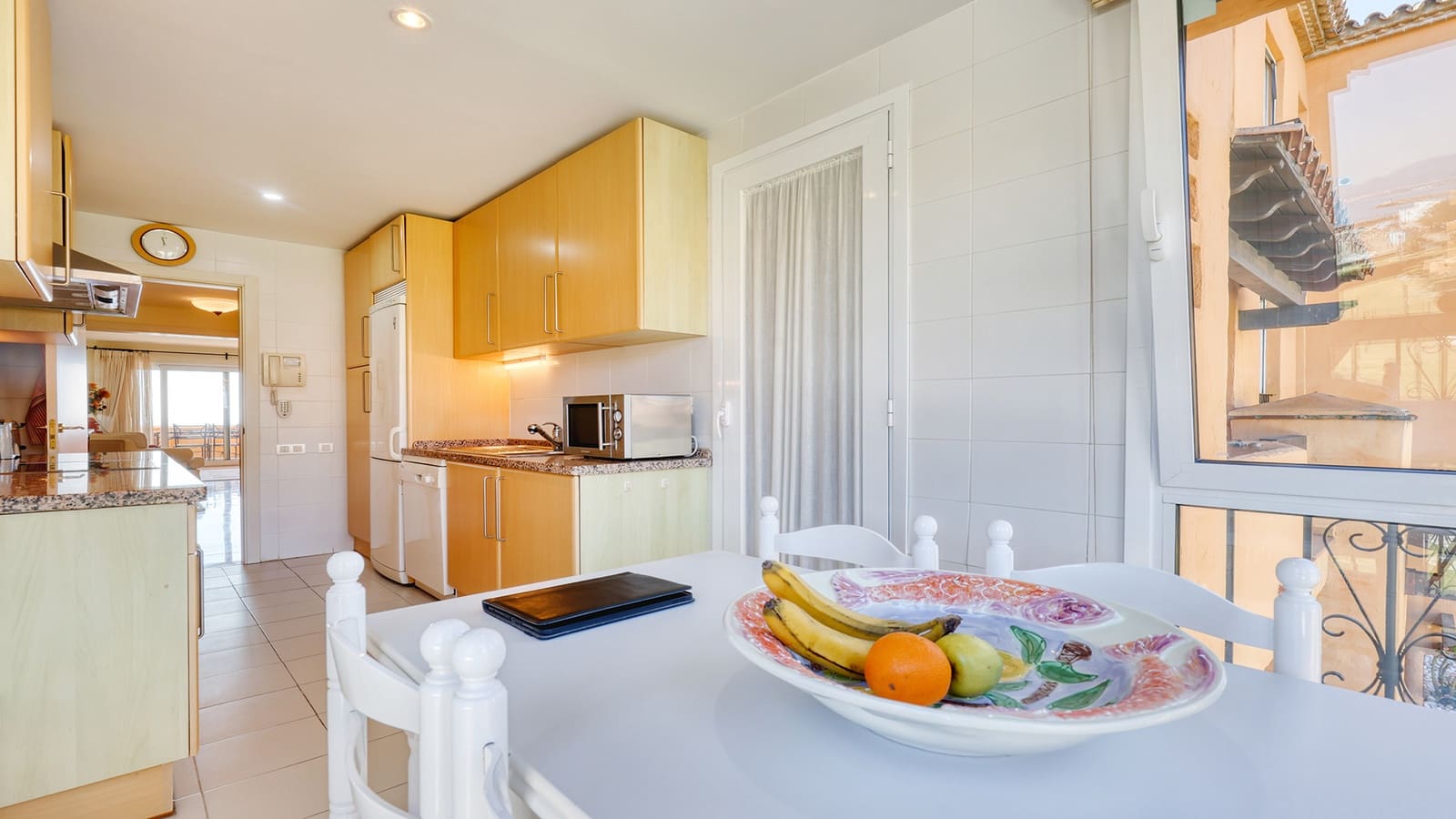 3 bedroom Apartment for sale in Manilva with pool garage - € 650,000 (Ref: 9729272)