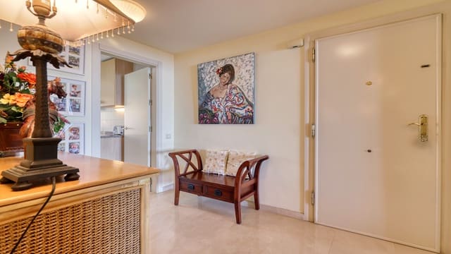 3 slaapkamer Appartement te koop in Manilva met zwembad garage - € 675.000 (Ref: 9729272)