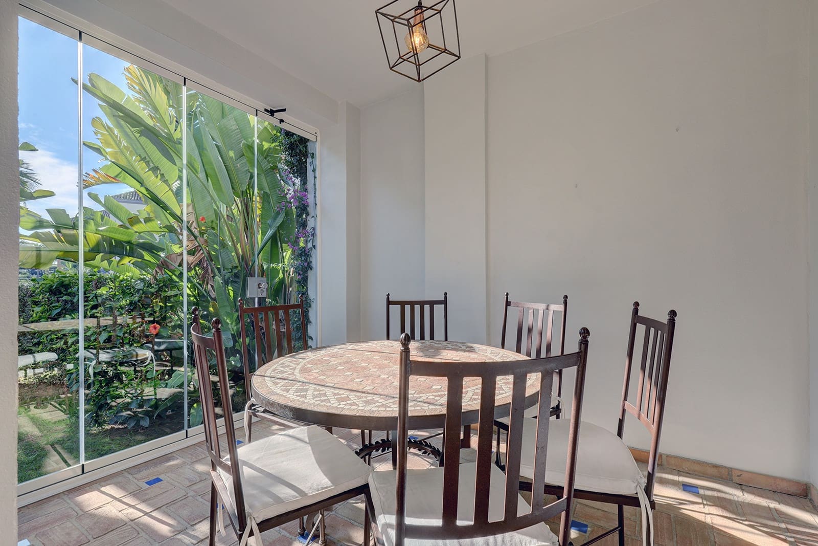 3 soveværelse Lejlighed til salg i Casares med swimmingpool garage - € 635.000 (Ref: 9780421)