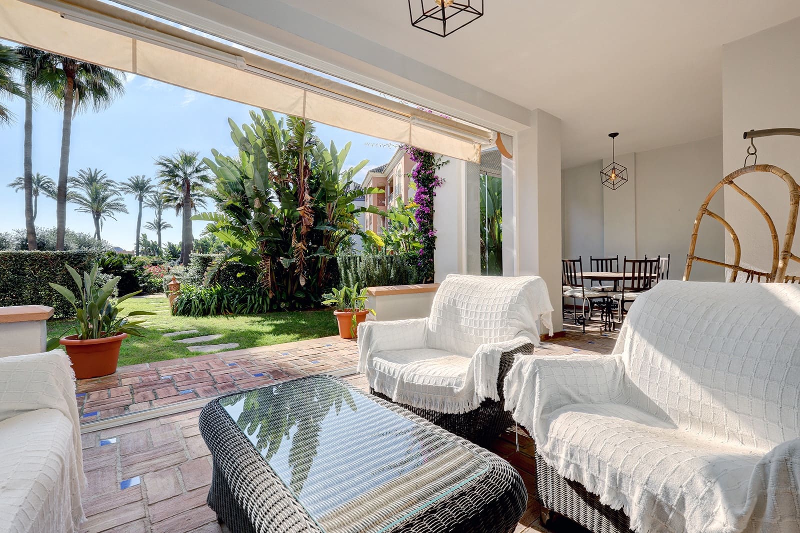 3 soveværelse Lejlighed til salg i Casares med swimmingpool garage - € 635.000 (Ref: 9780421)