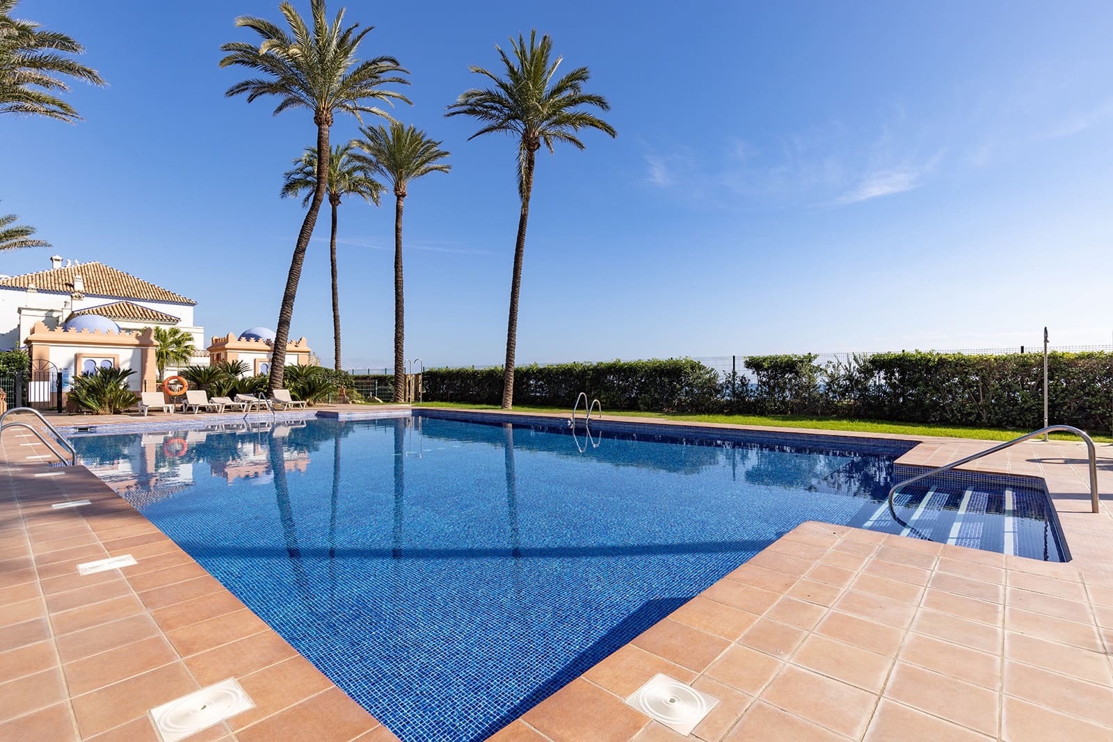 3 soveværelse Lejlighed til salg i Casares med swimmingpool garage - € 635.000 (Ref: 9780421)