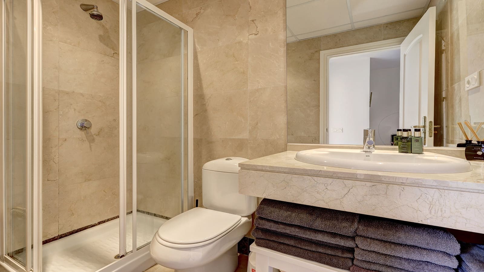 2 chambre Appartement à vendre à Manilva avec piscine garage - 269 000 € (Ref: 9784118)