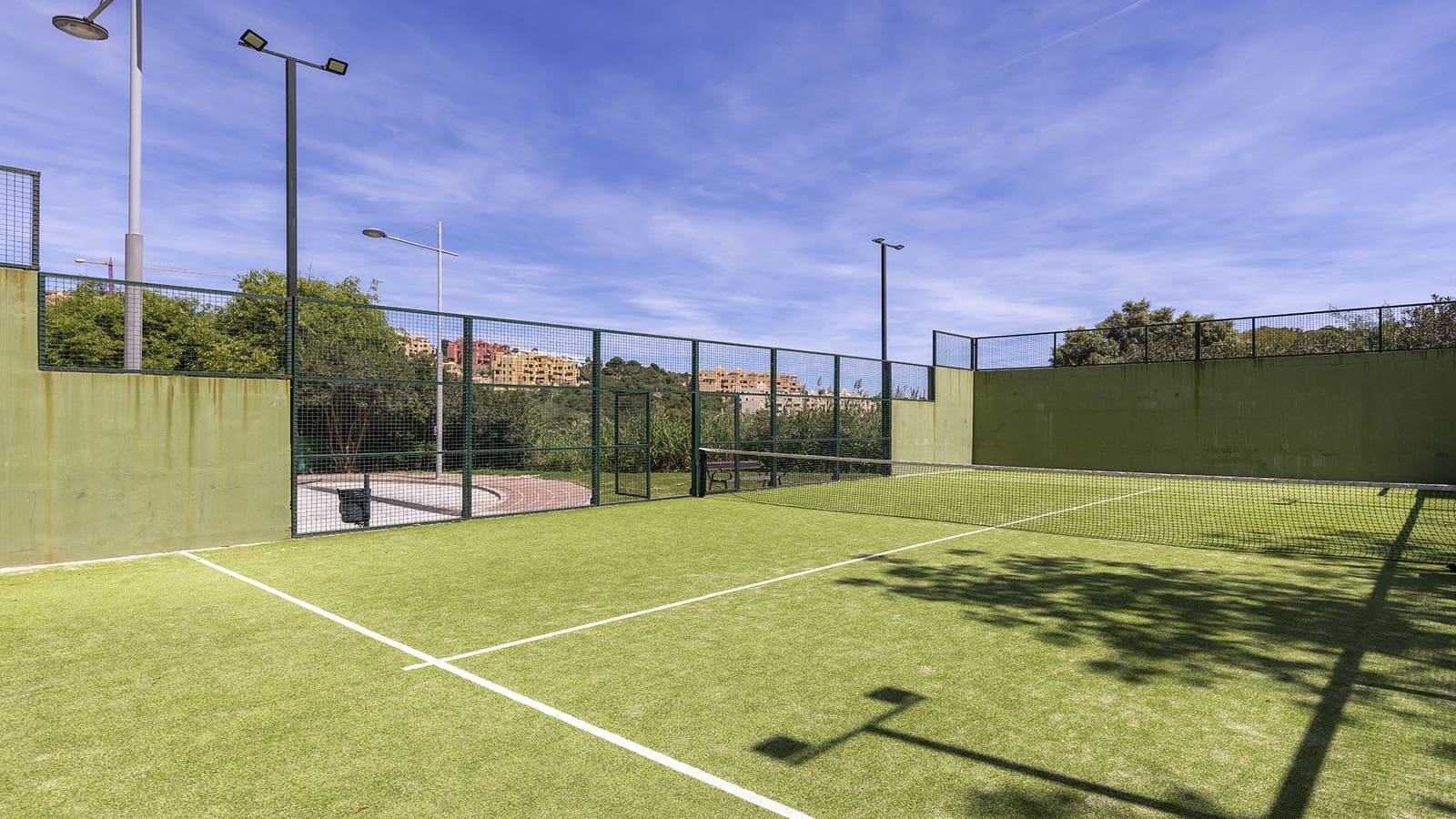 2 chambre Appartement à vendre à Manilva avec piscine garage - 269 000 € (Ref: 9784118)