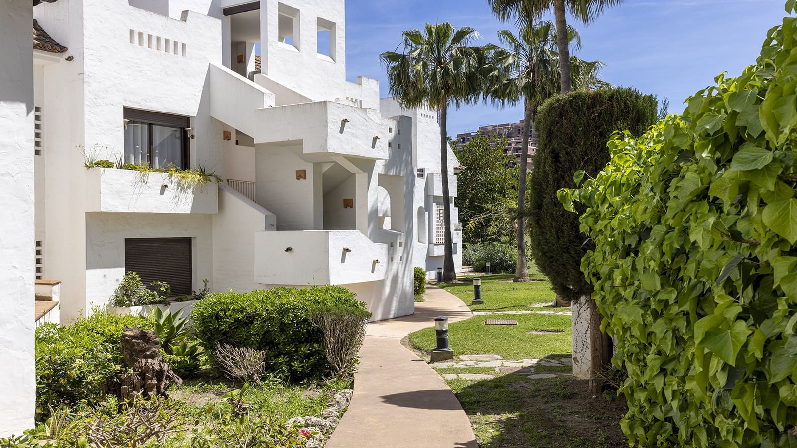 2 chambre Appartement à vendre à Manilva avec piscine garage - 269 000 € (Ref: 9784118)