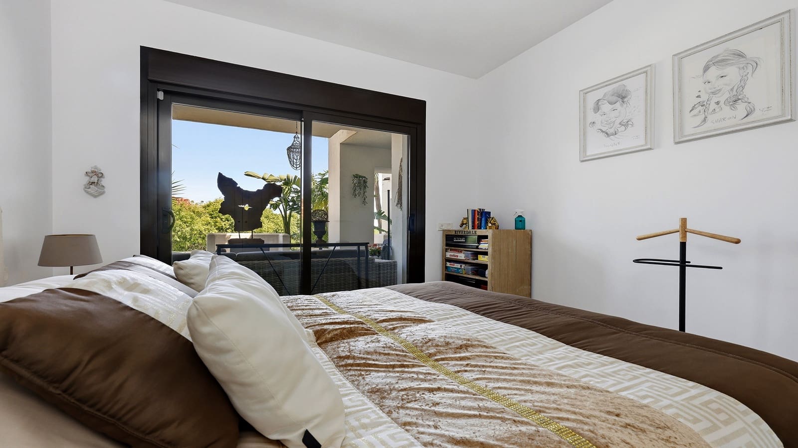 2 bedroom Apartment for sale in Manilva with pool garage - € 269,000 (Ref: 9784118)