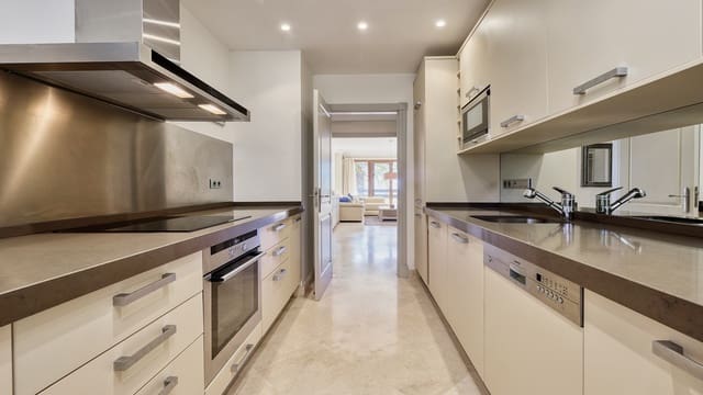 2 chambre Appartement à vendre à Casares avec piscine garage - 440 000 € (Ref: 9784119)