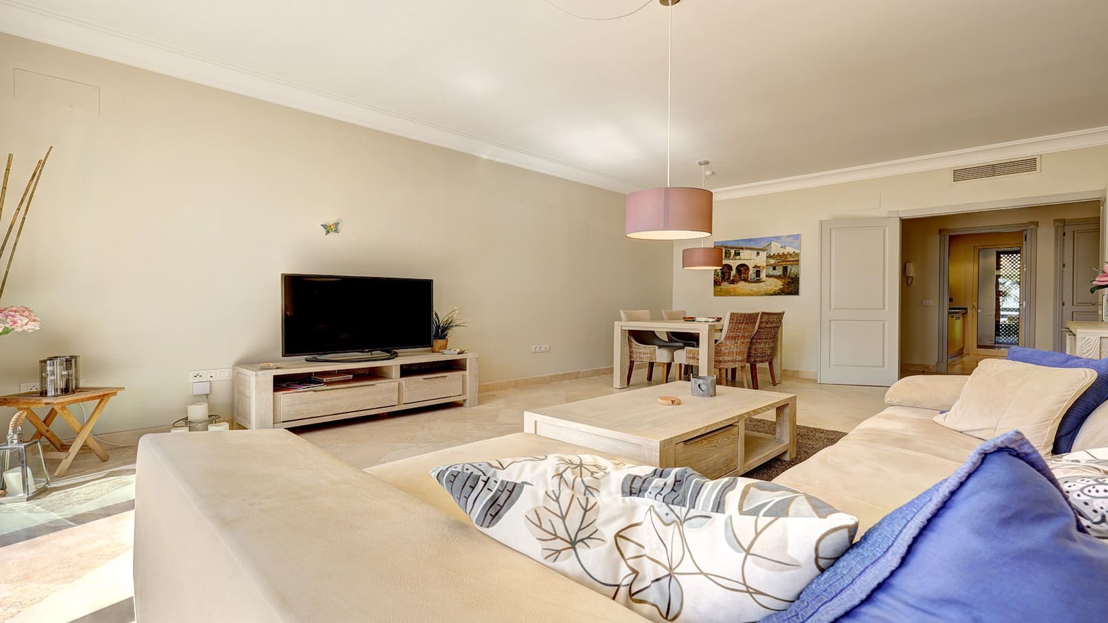 2 bedroom Apartment for sale in Casares with pool garage - € 440,000 (Ref: 9784119)