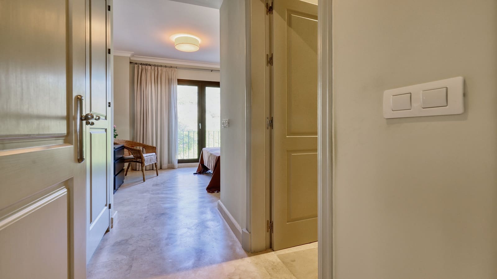 2 bedroom Apartment for sale in Casares with pool garage - € 440,000 (Ref: 9784119)