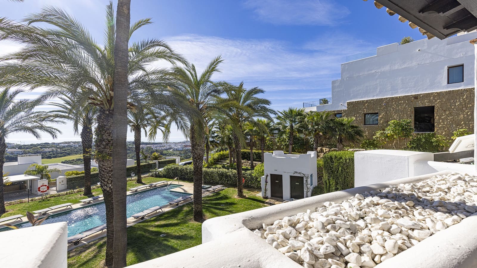 2 bedroom Apartment for sale in Casares with pool garage - € 440,000 (Ref: 9784119)