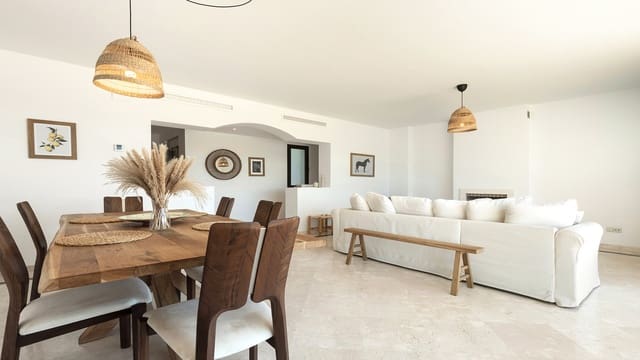 3 chambre Penthouse à vendre à Casares avec piscine garage - 650 000 € (Ref: 9865013)
