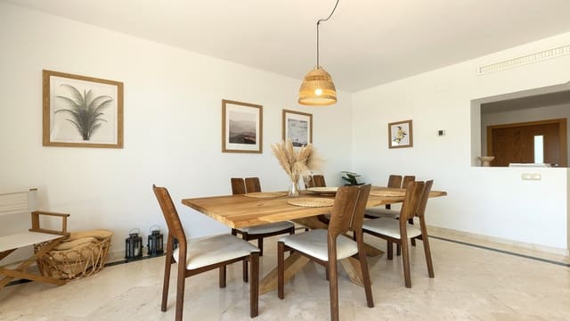 3 chambre Penthouse à vendre à Casares avec piscine garage - 650 000 € (Ref: 9865013)
