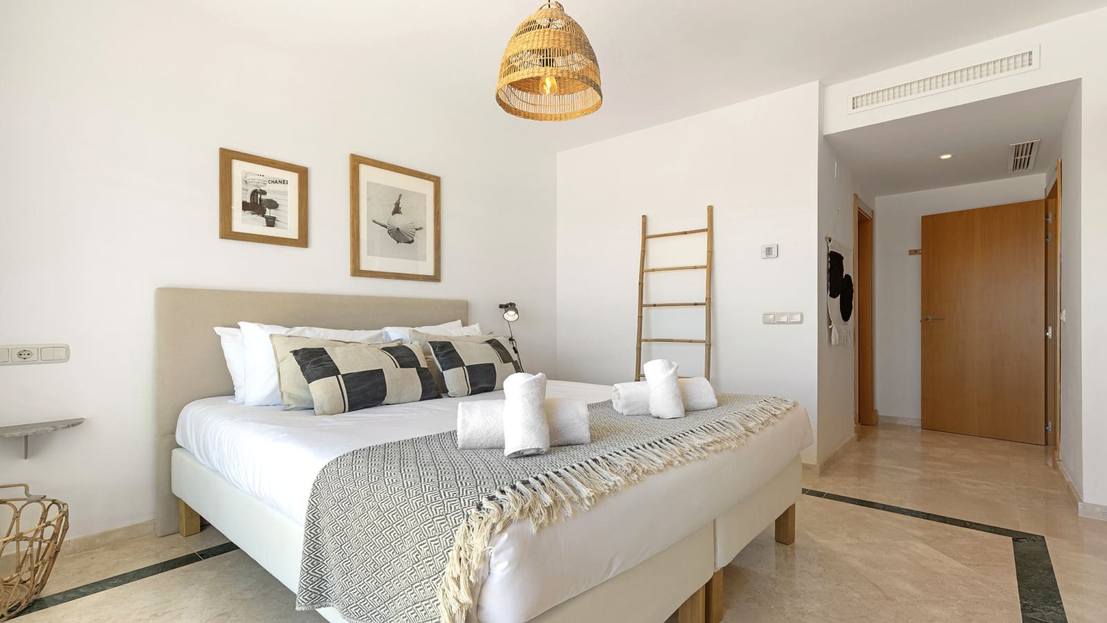 3 slaapkamer Penthouse te koop in Casares met zwembad garage - € 650.000 (Ref: 9865013)