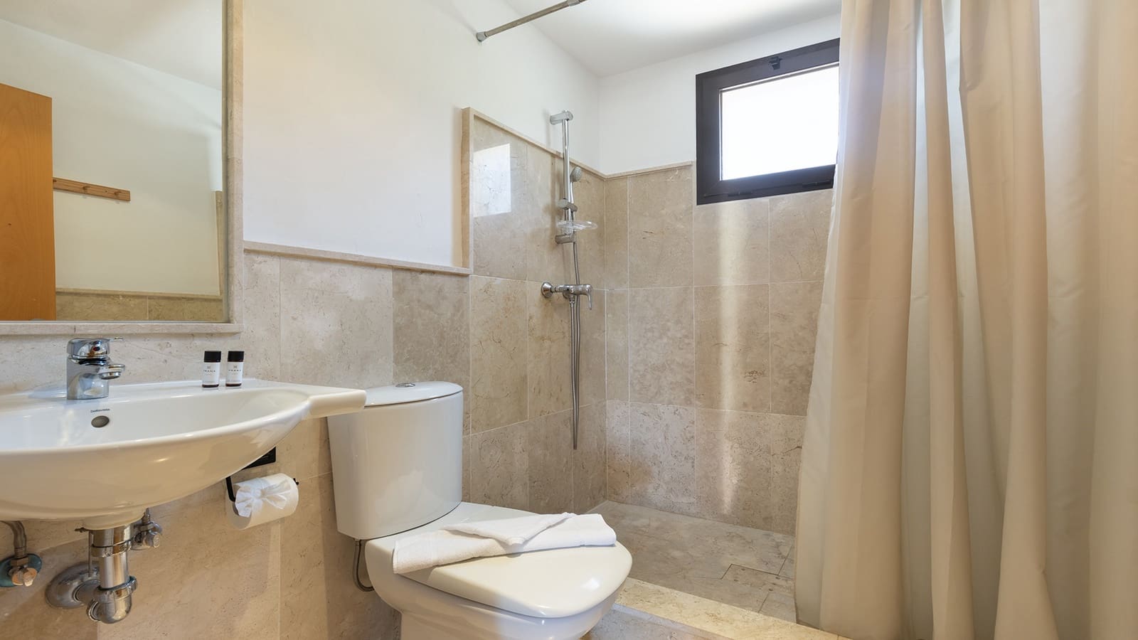 3 slaapkamer Penthouse te koop in Casares met zwembad garage - € 650.000 (Ref: 9865013)