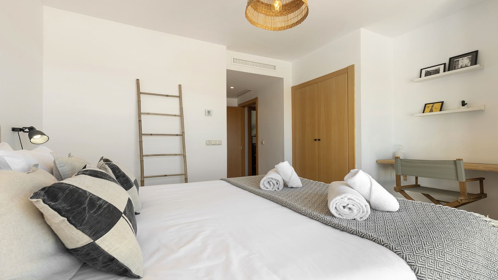 3 slaapkamer Penthouse te koop in Casares met zwembad garage - € 650.000 (Ref: 9865013)