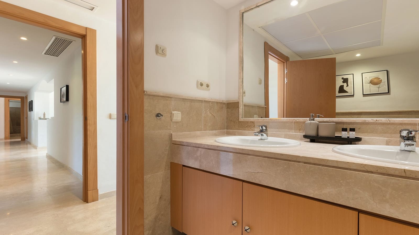 3 slaapkamer Penthouse te koop in Casares met zwembad garage - € 650.000 (Ref: 9865013)