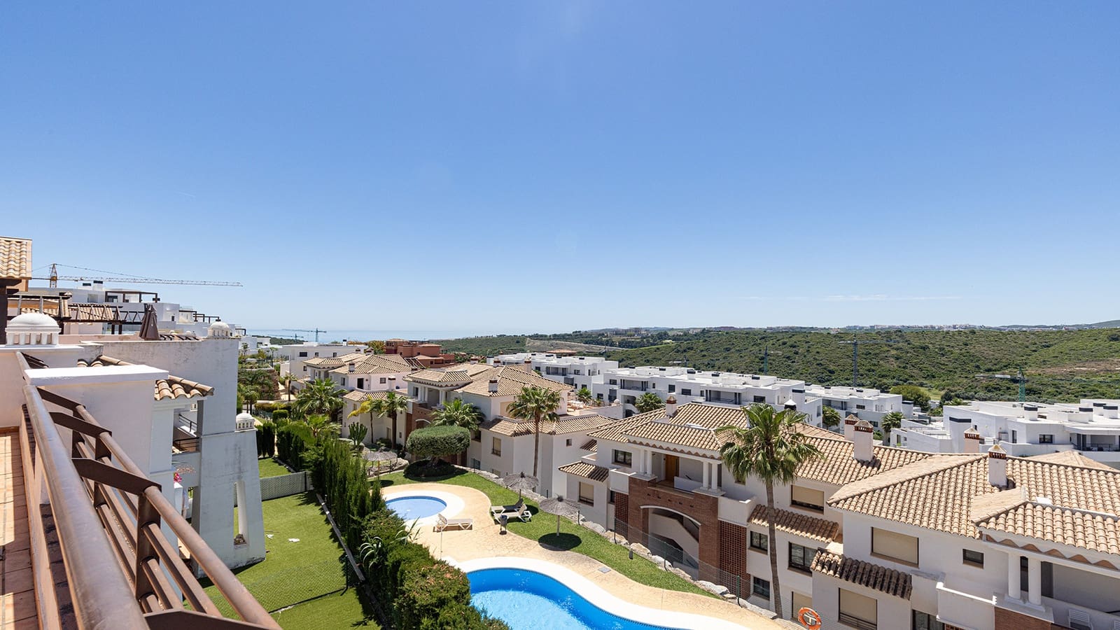3 slaapkamer Penthouse te koop in Casares met zwembad garage - € 650.000 (Ref: 9865013)