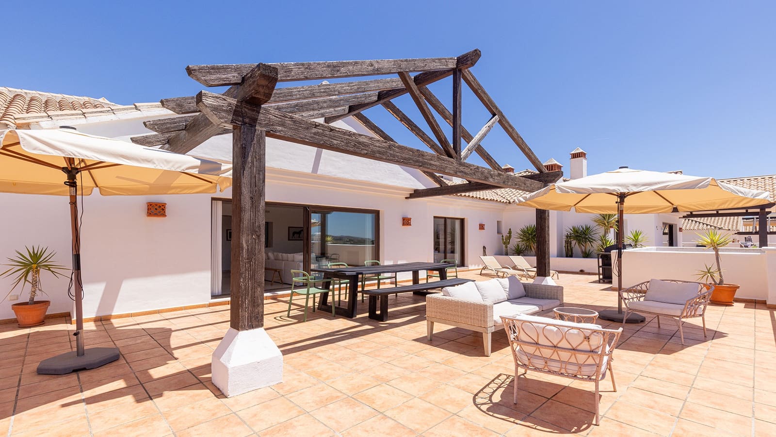 3 slaapkamer Penthouse te koop in Casares met zwembad garage - € 650.000 (Ref: 9865013)