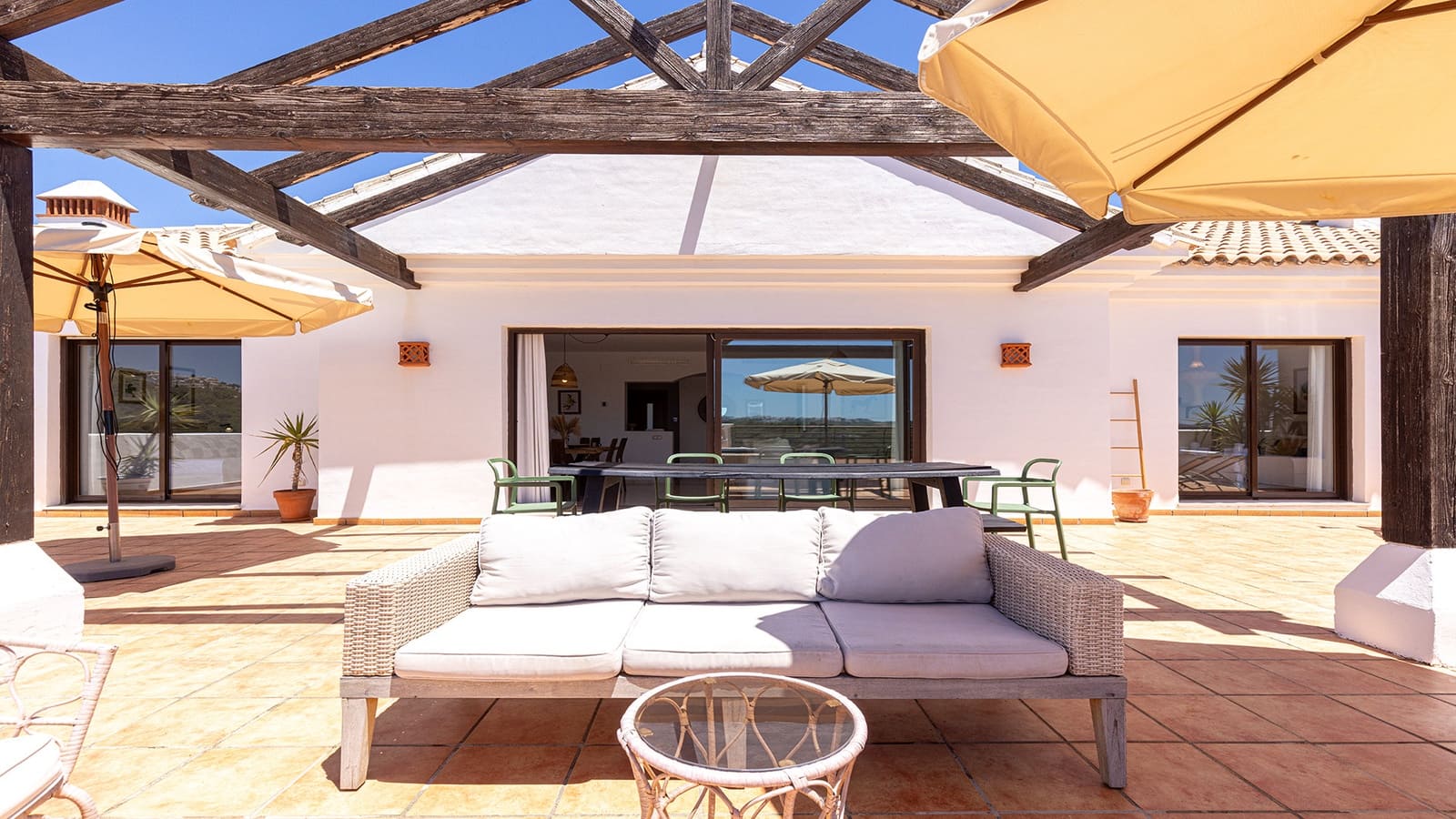 3 slaapkamer Penthouse te koop in Casares met zwembad garage - € 650.000 (Ref: 9865013)