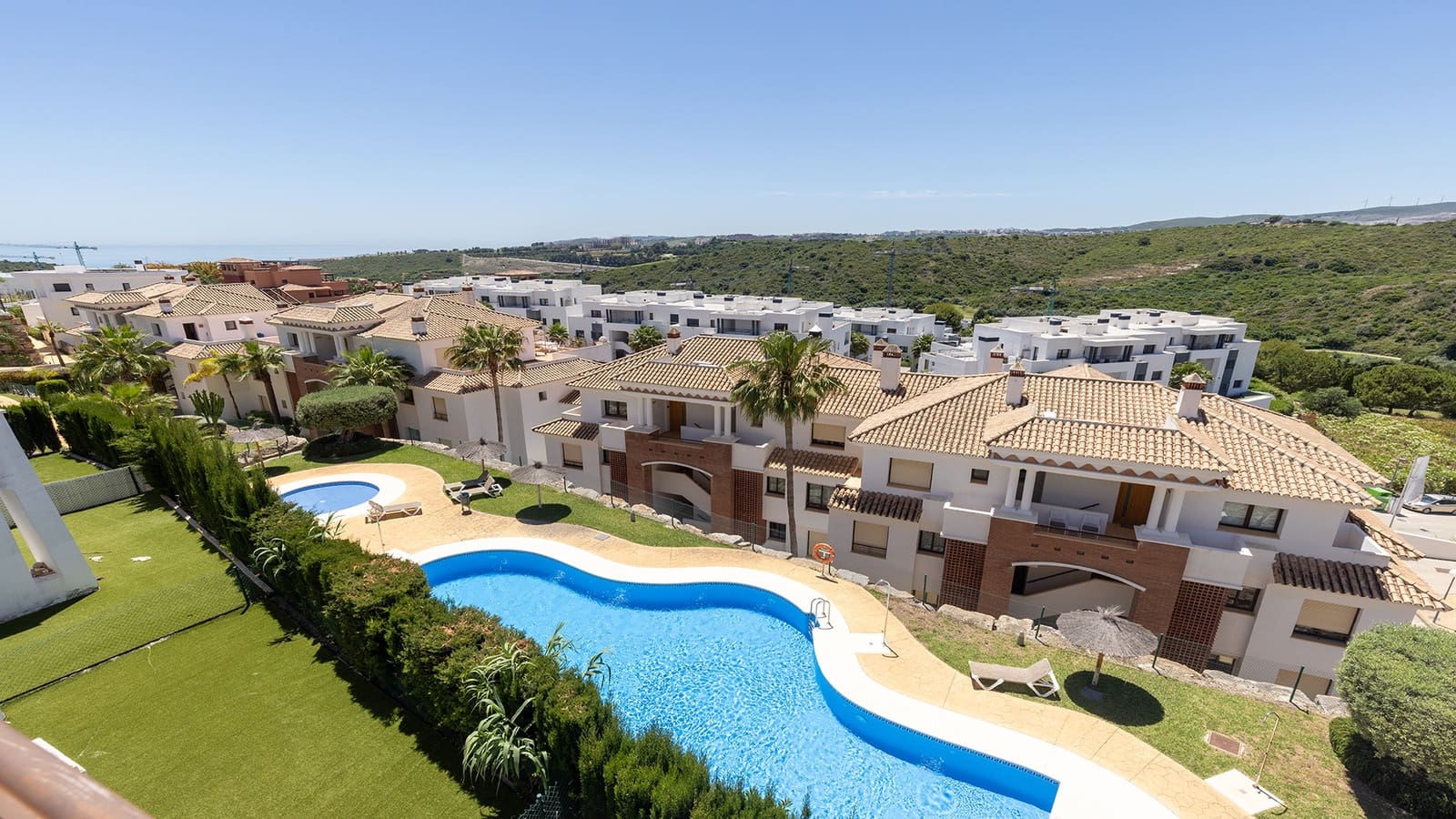 3 slaapkamer Penthouse te koop in Casares met zwembad garage - € 650.000 (Ref: 9865013)