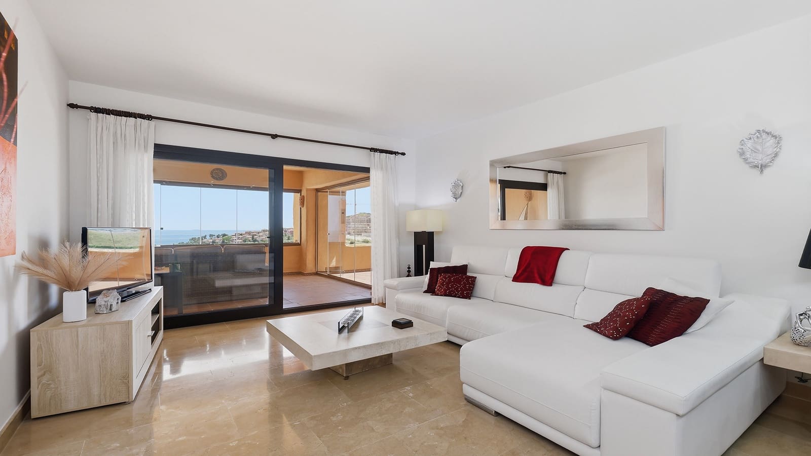 2 bedroom Apartment for sale in San Luis de Sabinillas with pool garage - € 329,000 (Ref: 9865014)