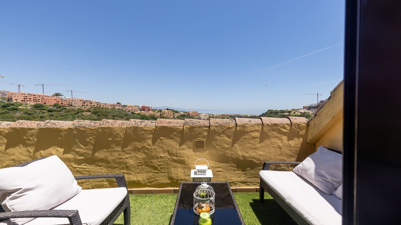 2 bedroom Penthouse for sale in Manilva with pool garage - € 265,000 (Ref: 9878232)