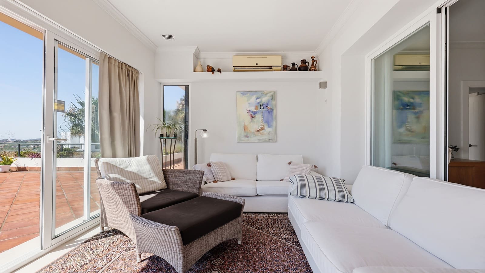 3 sypialnia Apartament na sprzedaż w Casares z basenem garażem - 620 000 € (Ref: 9880751)