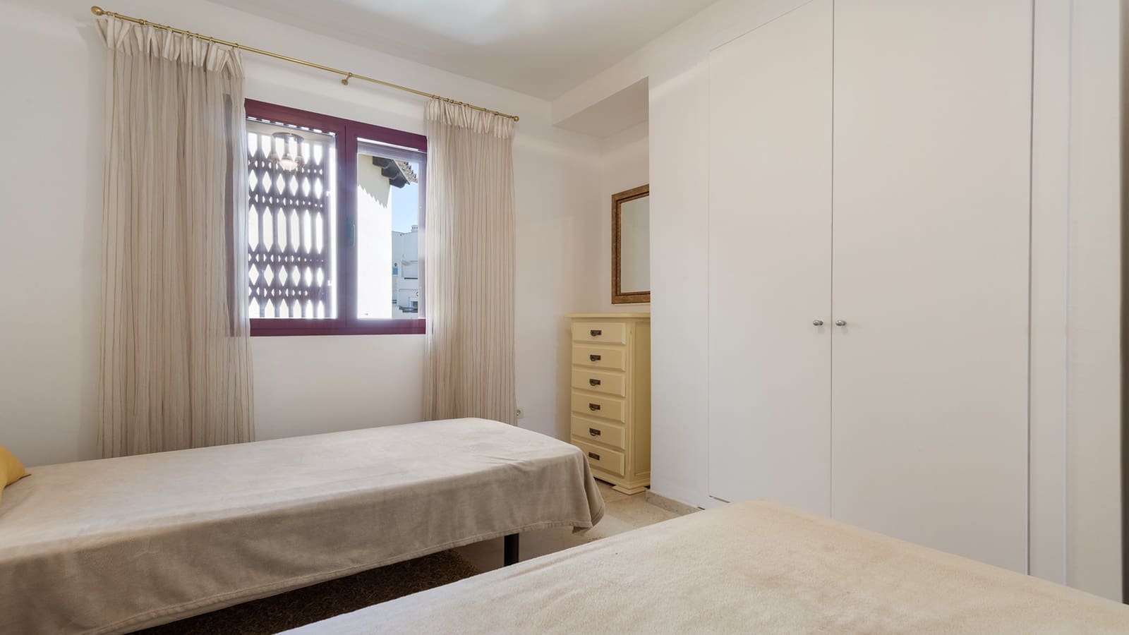 2 bedroom Apartment for sale in Bahia de Casares with pool garage - € 259,000 (Ref: 9912769)