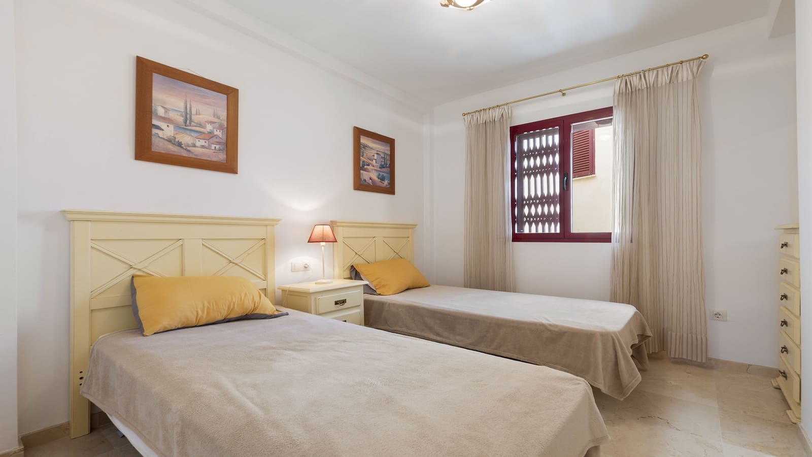 2 bedroom Apartment for sale in Bahia de Casares with pool garage - € 259,000 (Ref: 9912769)