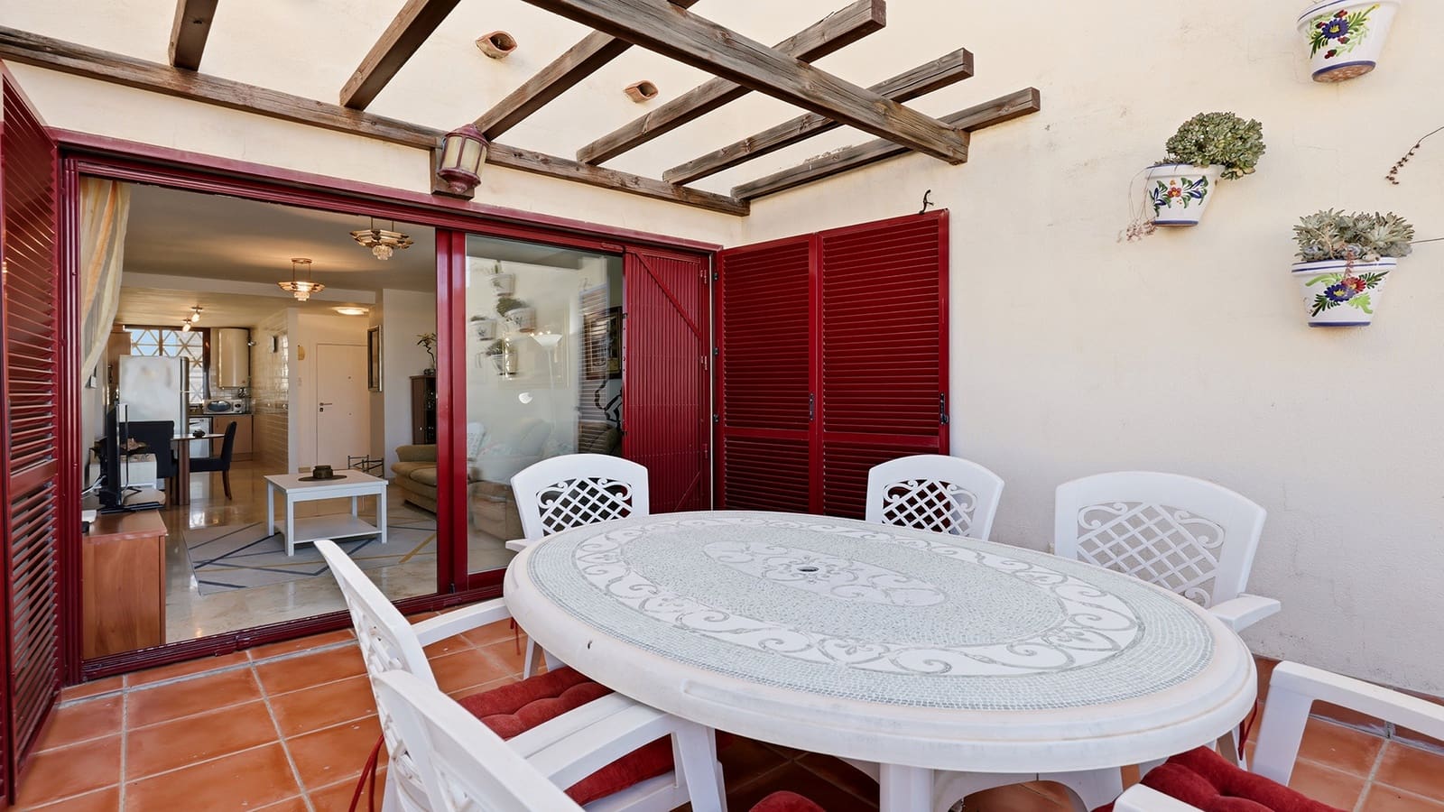 2 bedroom Apartment for sale in Bahia de Casares with pool garage - € 259,000 (Ref: 9912769)