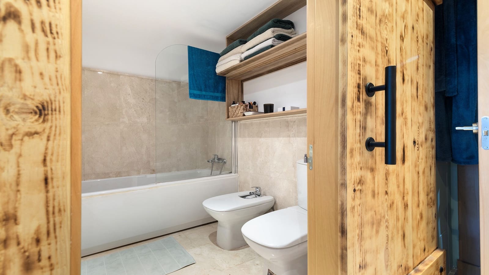 2 bedroom Apartment for sale in Casares with pool garage - € 380,000 (Ref: 9920081)