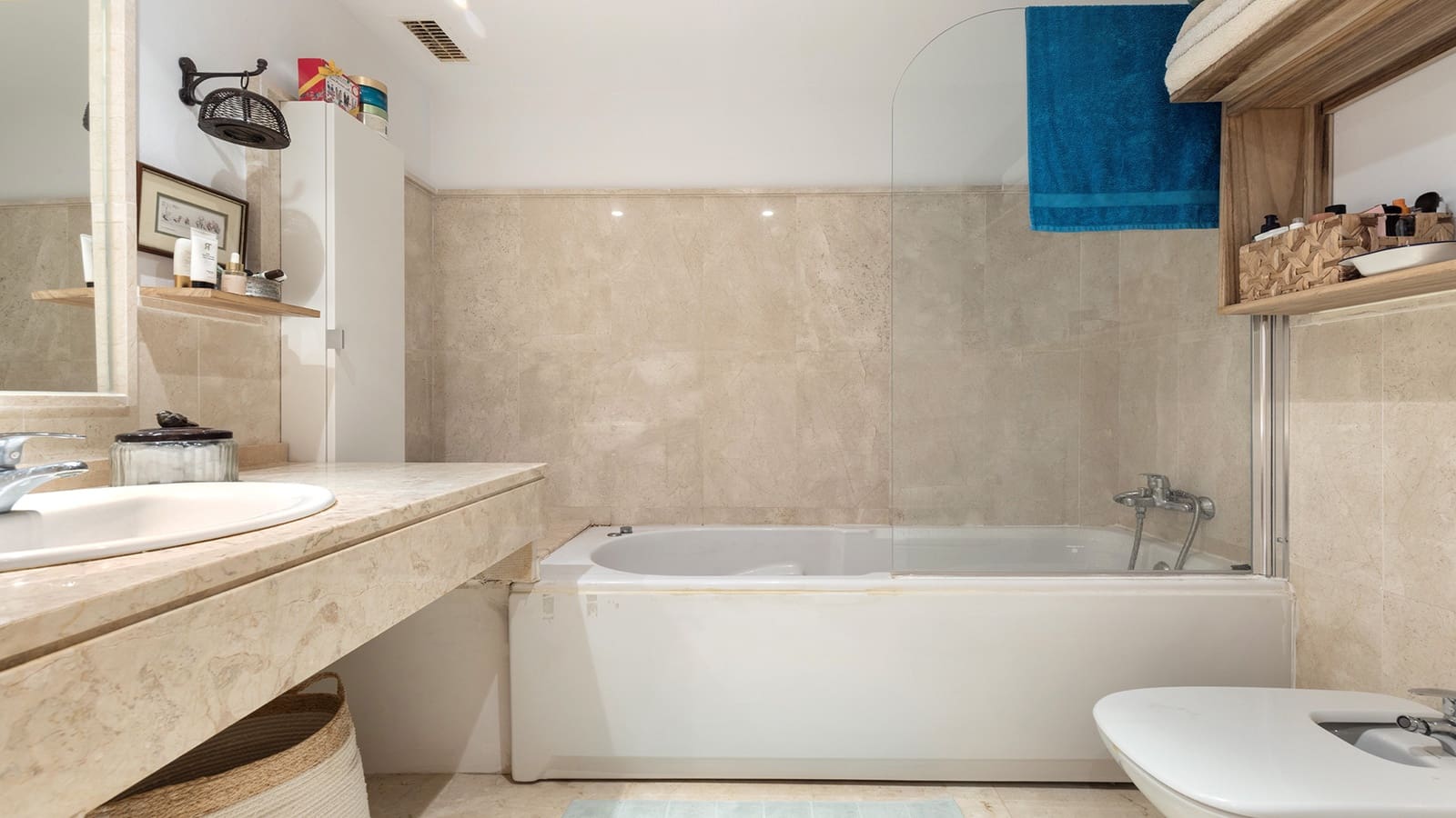 2 bedroom Apartment for sale in Casares with pool garage - € 380,000 (Ref: 9920081)