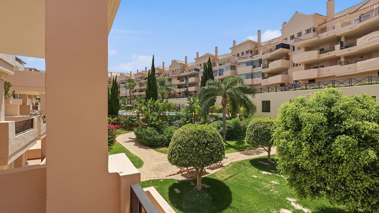 2 chambre Appartement à vendre à Manilva avec piscine garage - 279 000 € (Ref: 9920082)