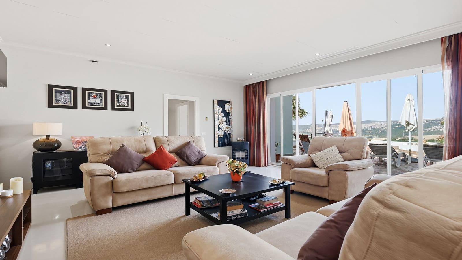 3 bedroom Apartment for sale in Casares with pool garage - € 595,000 (Ref: 9927032)