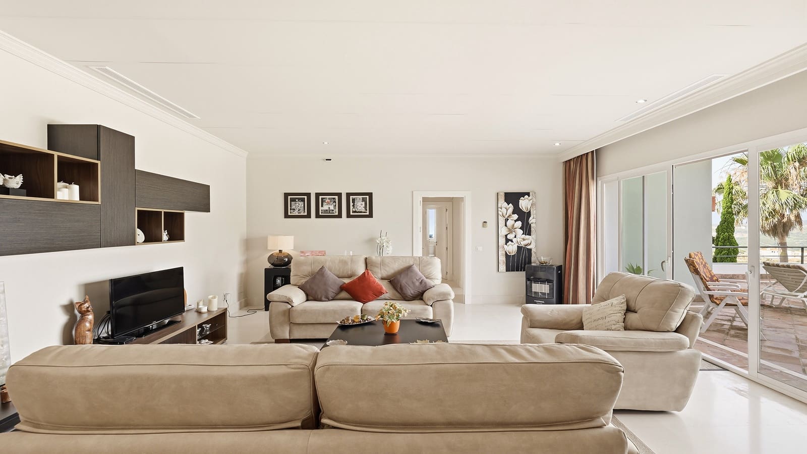 3 bedroom Apartment for sale in Casares with pool garage - € 595,000 (Ref: 9927032)