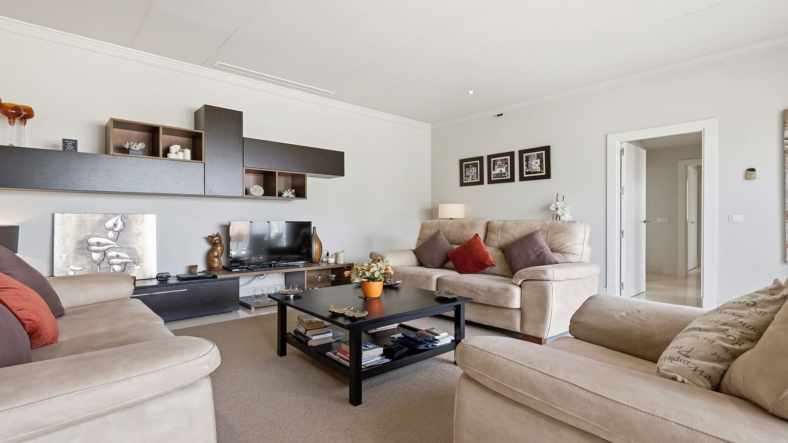 3 bedroom Apartment for sale in Casares with pool garage - € 595,000 (Ref: 9927032)
